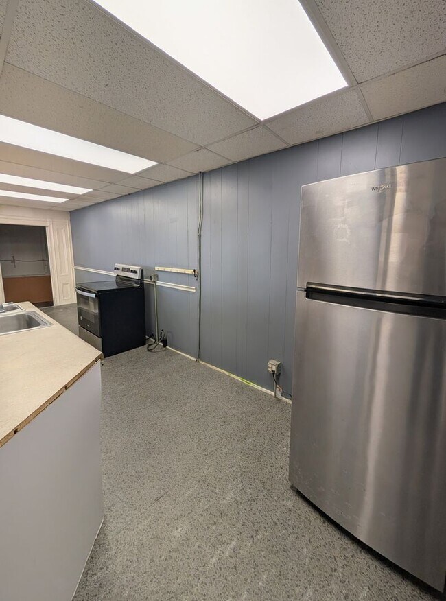 Building Photo - 202 Union St