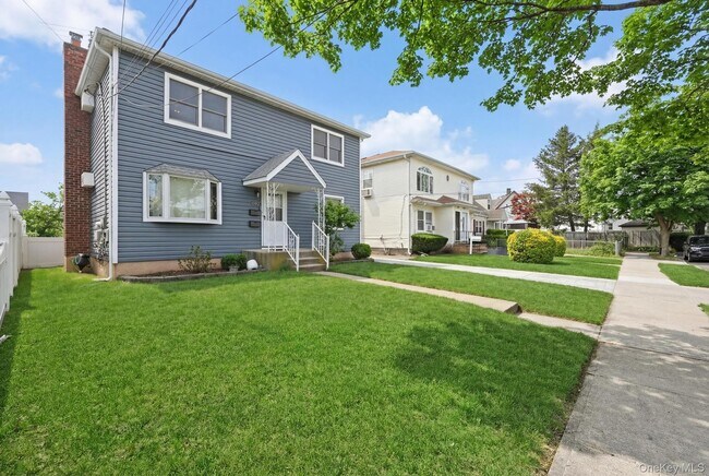 Building Photo - 144-10 256th St