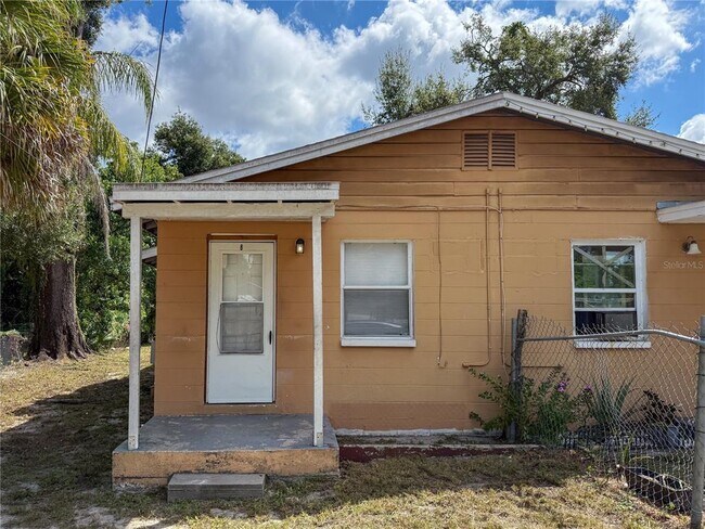 Primary Photo - 9801 N 11th St