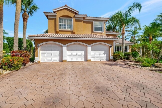 Building Photo - 19314 King Palm Ct