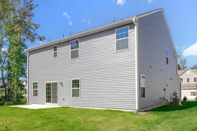 Building Photo - 5 Bedroom Home in Youngsville, right off o...