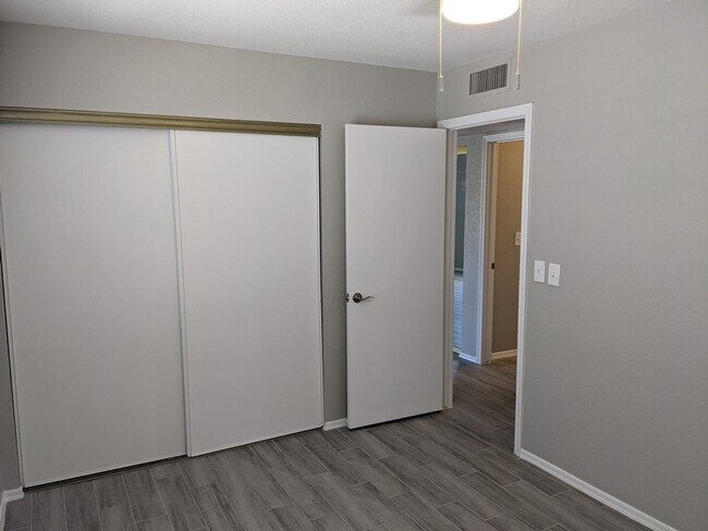 Building Photo - 7231 W Sierra St