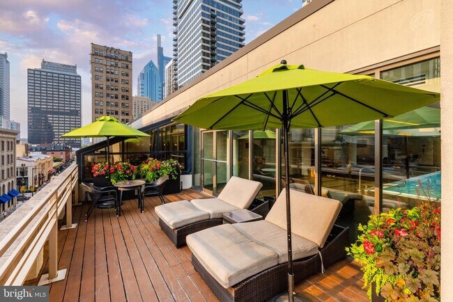 Building Photo - 210 W Rittenhouse Square