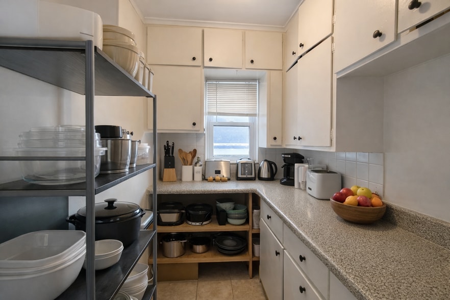 Building Photo - 9 Medford St