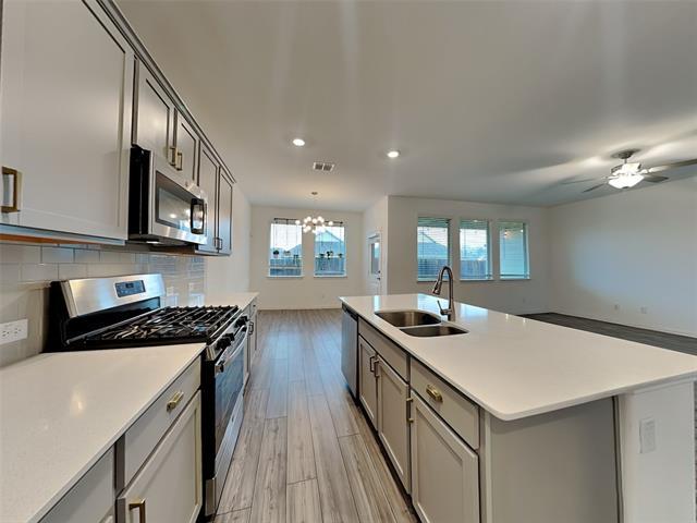 Building Photo - 7209 Dandelion Rd