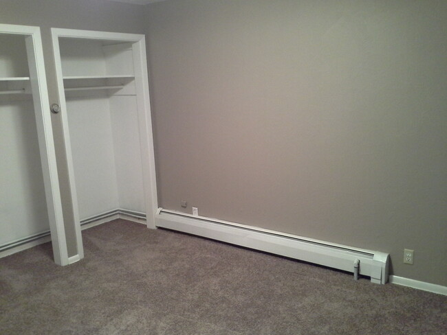 Bedroom with closets - 205 2nd St W