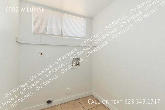 Building Photo - 6502 w Lupine-