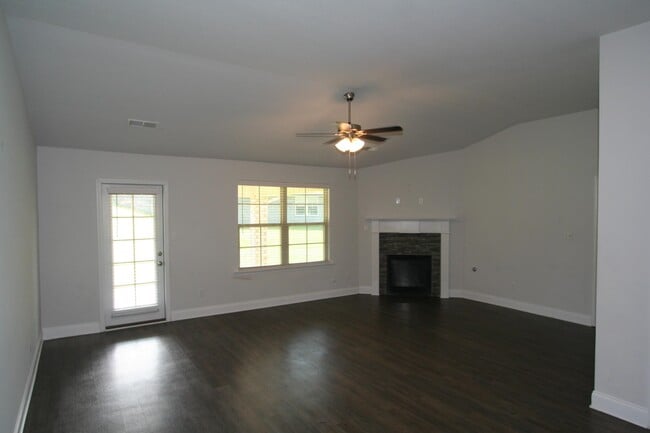 Building Photo - 3506 Sabra Ln