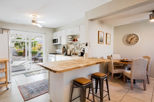 Building Photo - Movie Colony Oasis - Peaceful, Walk to Dow...