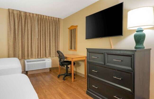 Building Photo - Furnished Studio-Chicago - Schaumburg - Co...
