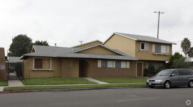Building Photo - Franciscan Garden