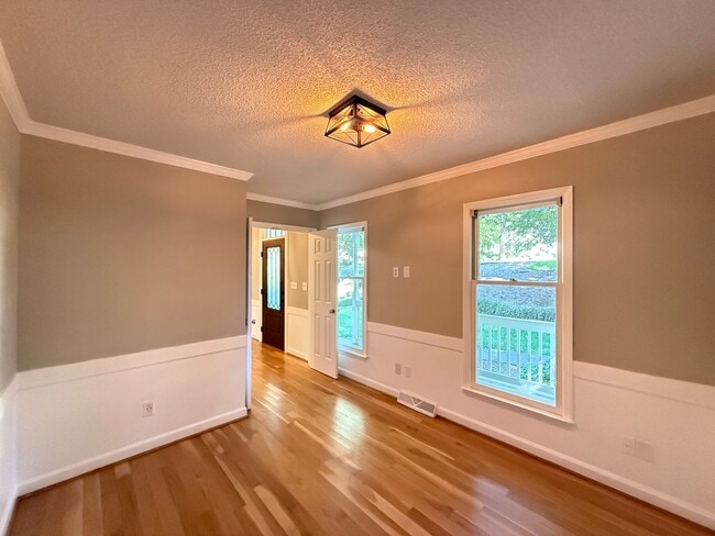 Building Photo - 6714 Amberley Ln