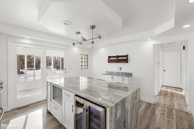 Building Photo - 7618 Sylvan St