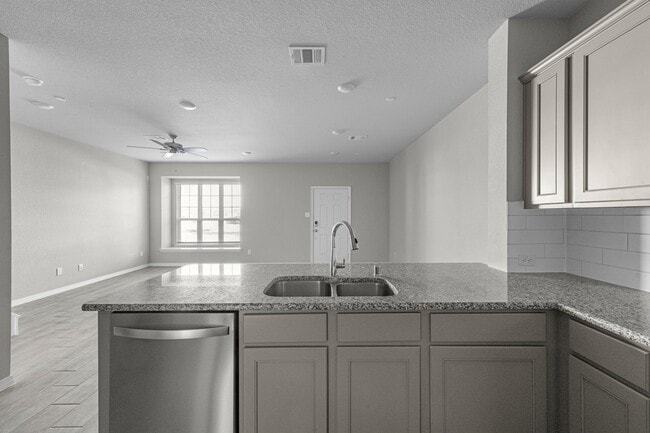 Building Photo - 8041 Scanlan Trl