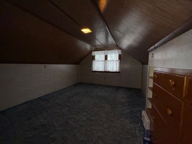 Building Photo - Single Family Home with Two Car Garage