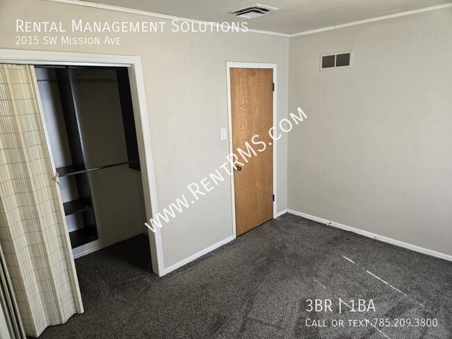 Building Photo - 2015 SW Mission Ave