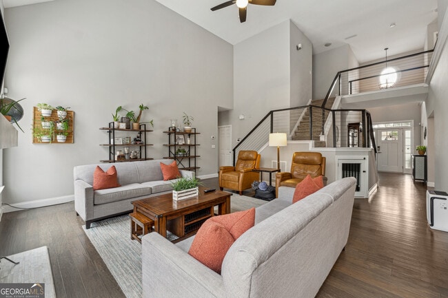 Building Photo - 3354 Collier Point NE