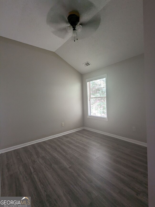 Building Photo - 6857 Mahonia Pl