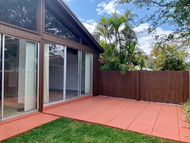 Building Photo - 11318 SW 114th Cir Terrace