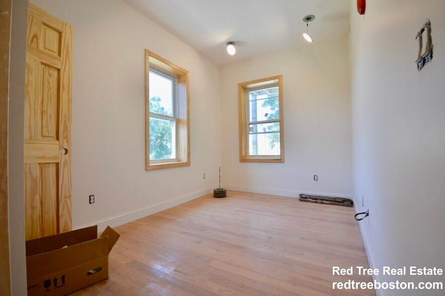 Building Photo - 20 Winthrop St