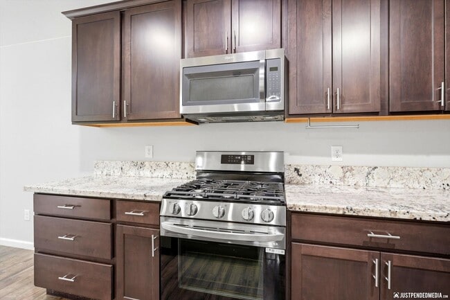 Building Photo - 1553 N Ravens Best Cir