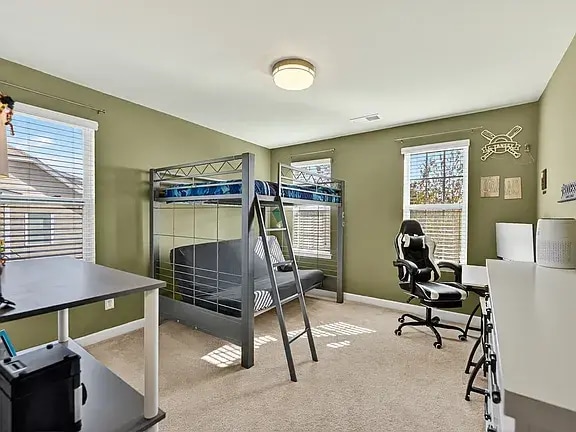 Building Photo - 5004 El Molino Dr