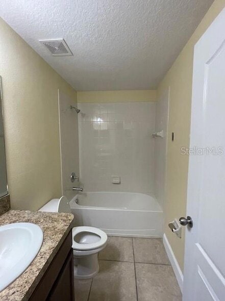 Building Photo - 326 Carina Cir