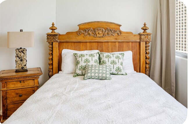 Bedroom 1 - 2500 Kalakaua Ave