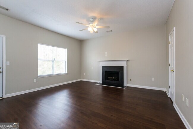 Building Photo - 3704 Lower Creek Dr