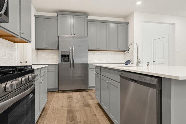 Building Photo - 31823 Autumn Spur Ln