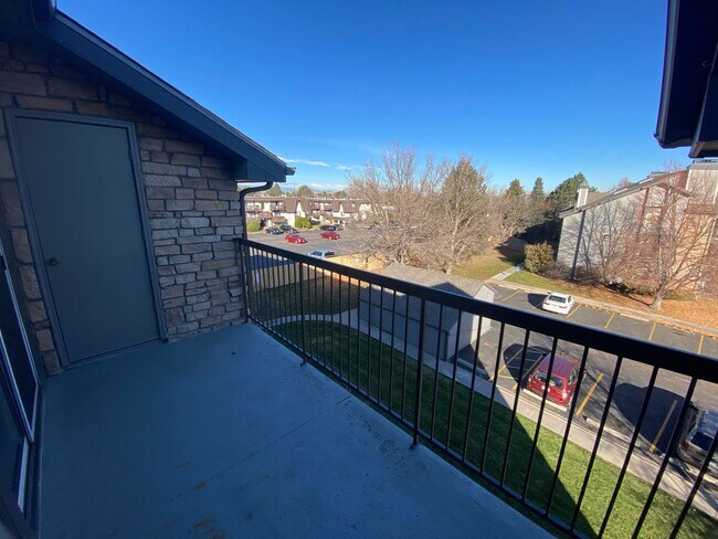 Building Photo - 2575 S Syracuse Way