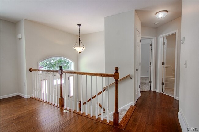 Building Photo - 3035 Claybourne Ln