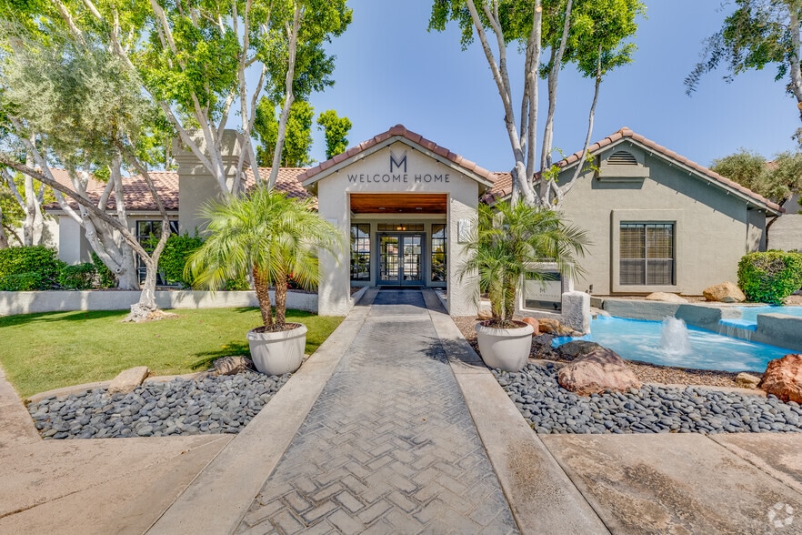 Primary Photo - Villa Montana