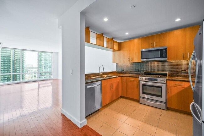 1 Shore Ln 1 Shore Ln Jersey - 1 Shore Ln Jersey City Nj Primary Photo 