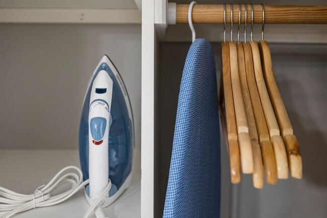 Building Photo - 30 US-9W