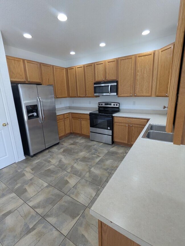 Building Photo - 1235 S Flatrock Cir