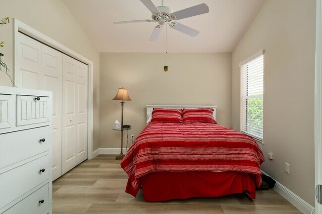 Building Photo - Furnished Annual Rental - Village of Hadley