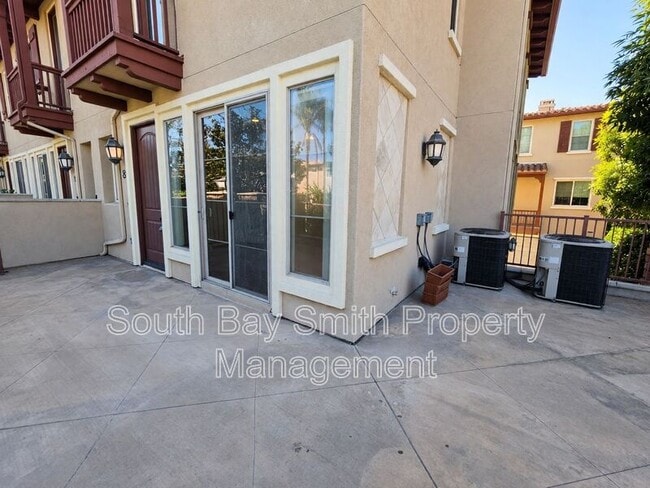 Building Photo - 84 Palos Verdes Blvd