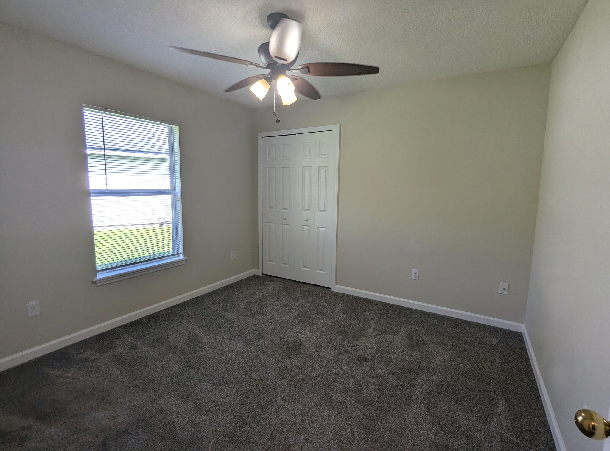 Building Photo - 127 Plantation Point Dr