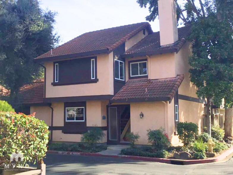 Primary Photo - 7161 Rouse Ct
