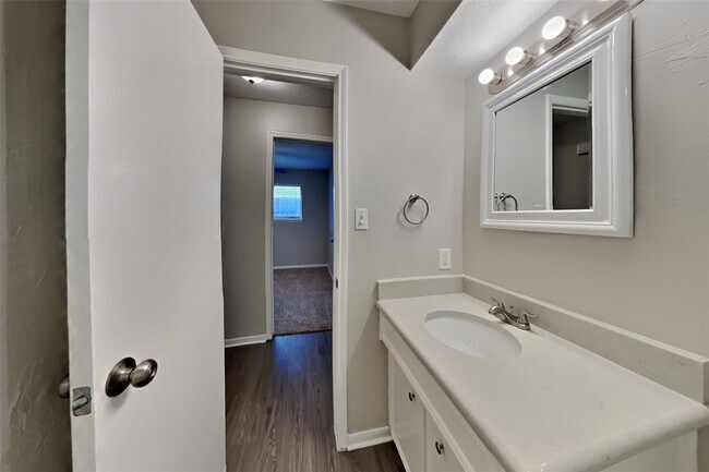 Building Photo - 935 Red Rock Canyon Dr