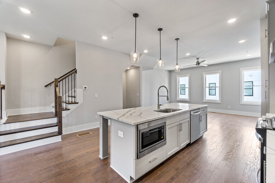 Building Photo - 1028 Robert Smalls Way