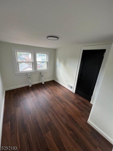 Building Photo - 1026 Woolley Ave