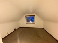 Building Photo - 136 Willowlawn Pkwy