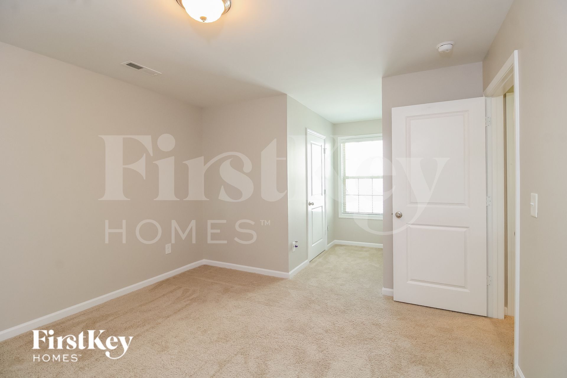 Building Photo - 1833 Ridge Creek Dr