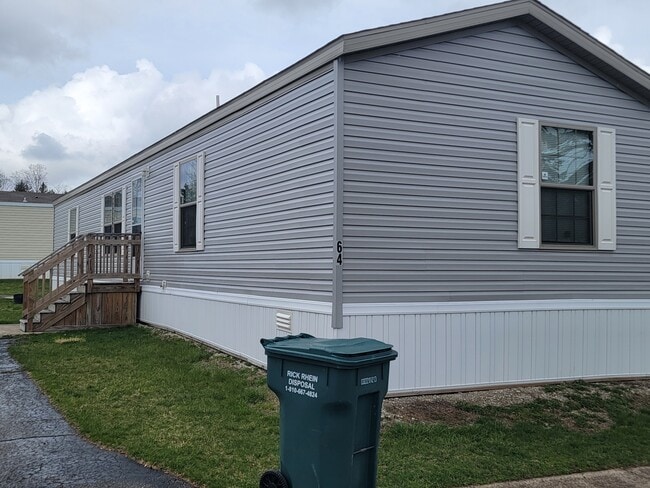 Building Photo - 3660 S Lapeer Rd