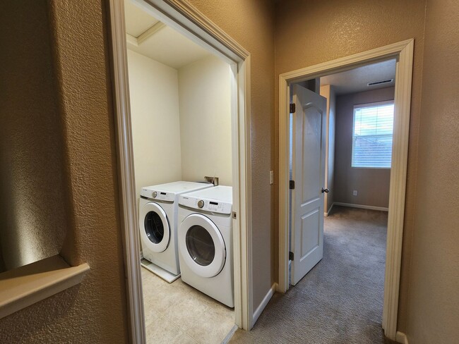 Building Photo - 1108 Tuscan Ct