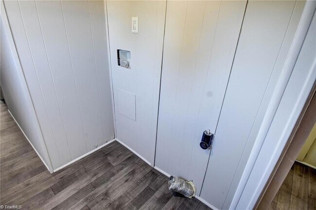 Building Photo - 5626 Spainhour St