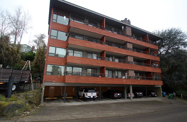 Primary Photo - SEATTLE 2 BED, 1 BATH CONDO FOR RENT AVAIL...