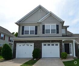 Building Photo - ONE LEVEL LIVING AT IT'S FINEST!  LOTS OF ...
